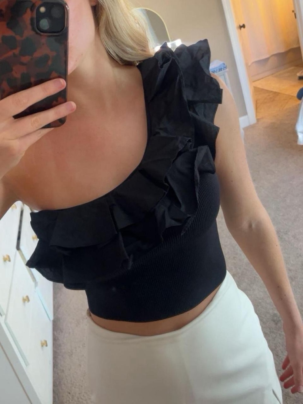 DO+BE Black One-Shoulder Ruffle Crop Top